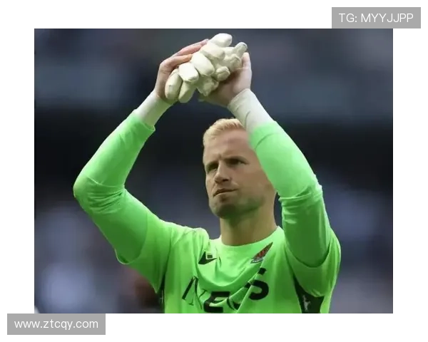 丹麦足球历史上最杰出的明星球员是谁及其辉煌成就解析