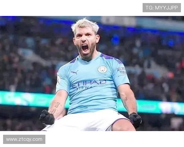 全球足球明星中锋盘点及其辉煌成就分析