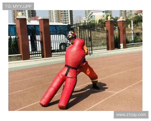 南京足球队的崛起之路精英赛背后的奋斗与荣耀故事